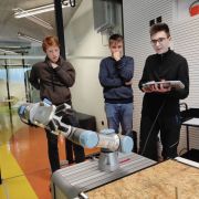 01-Robotika-NTK-2IT-22-12-13